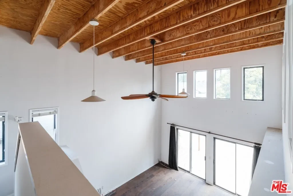 3875 Marcasel Avenue, Los Angeles, California, United States. - Photo 30
