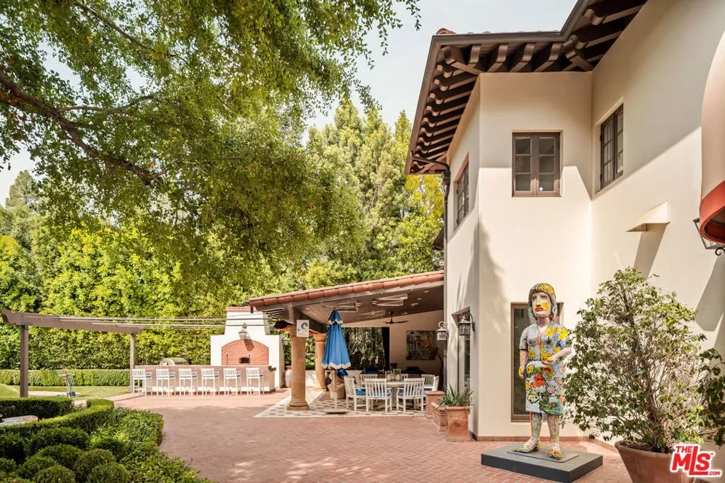 4009 Valley Meadow Road, Los Angeles, California, United States. - Photo 19