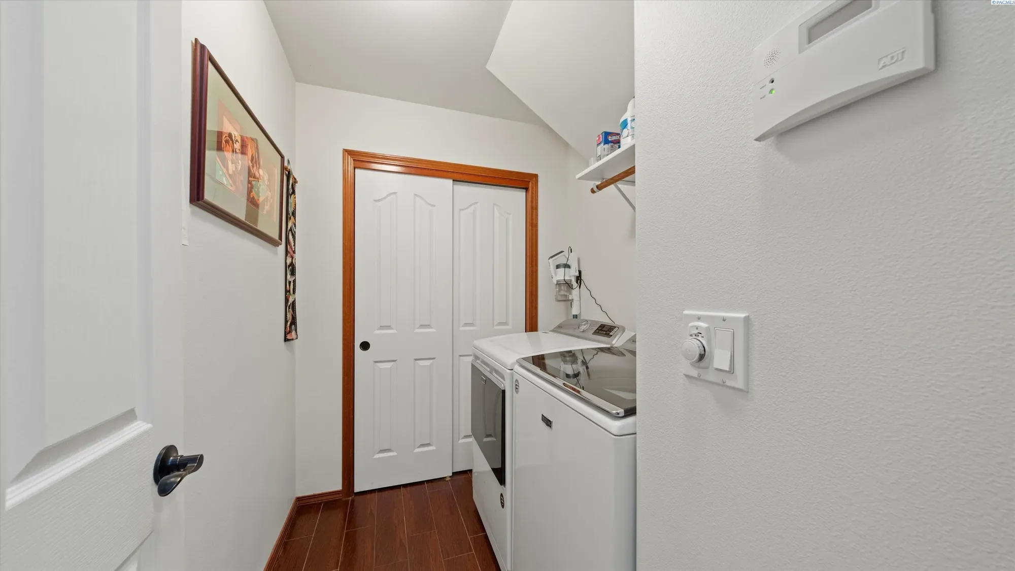Gallery photo 2