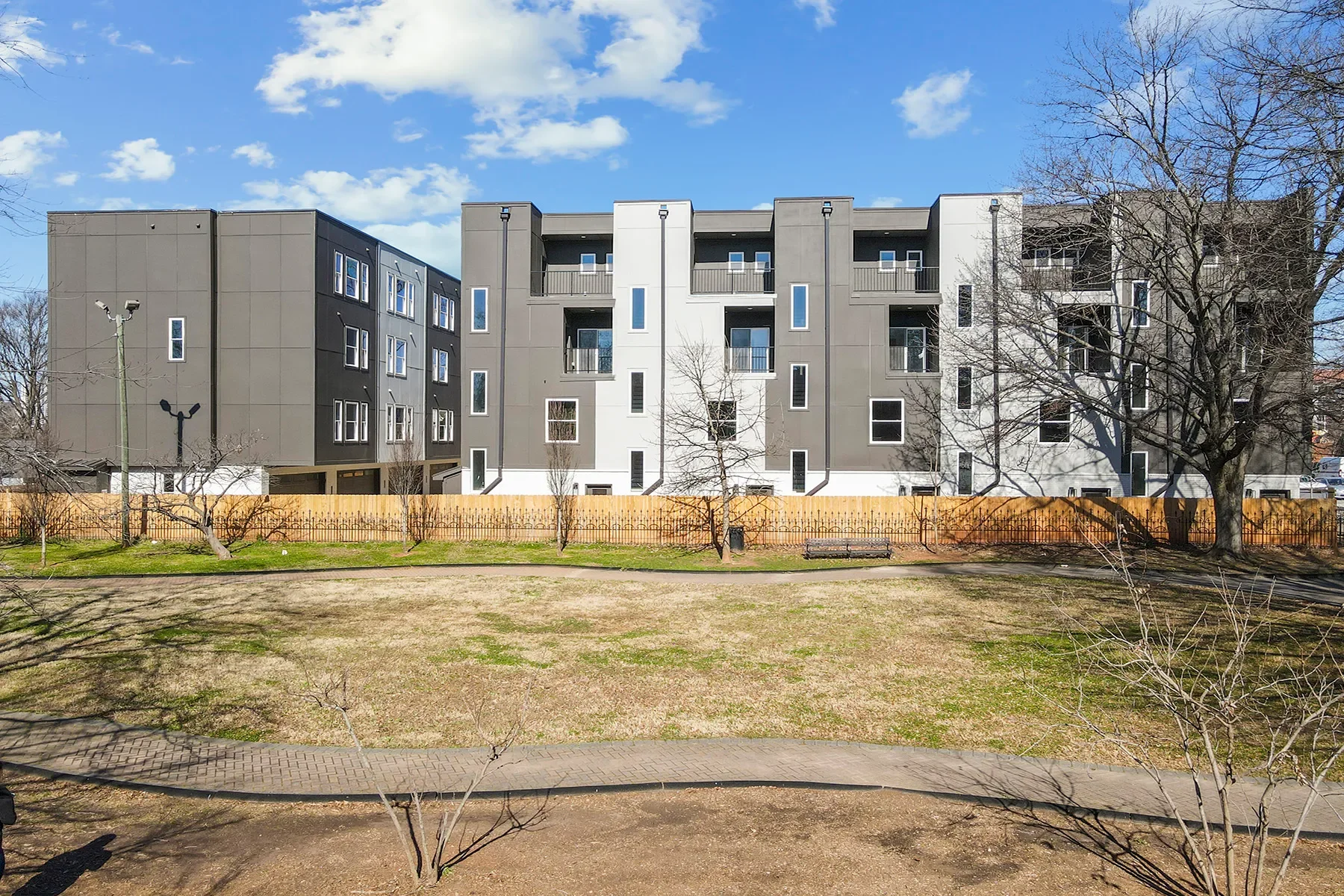 Exterior photo 10