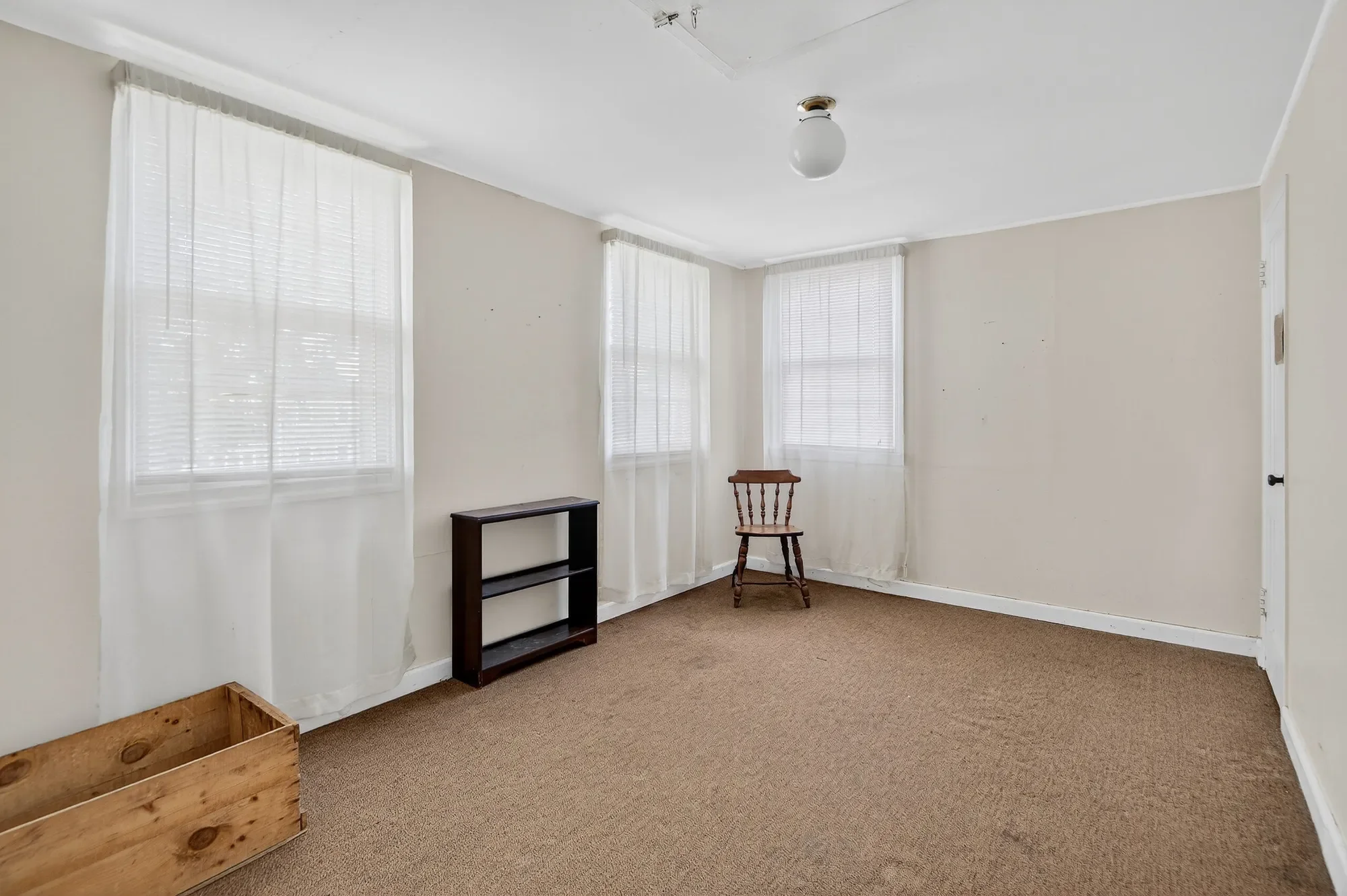 85 Aspinwall Street , Westbury, NY 11590, Salisbury, New York, United States. - Photo 1