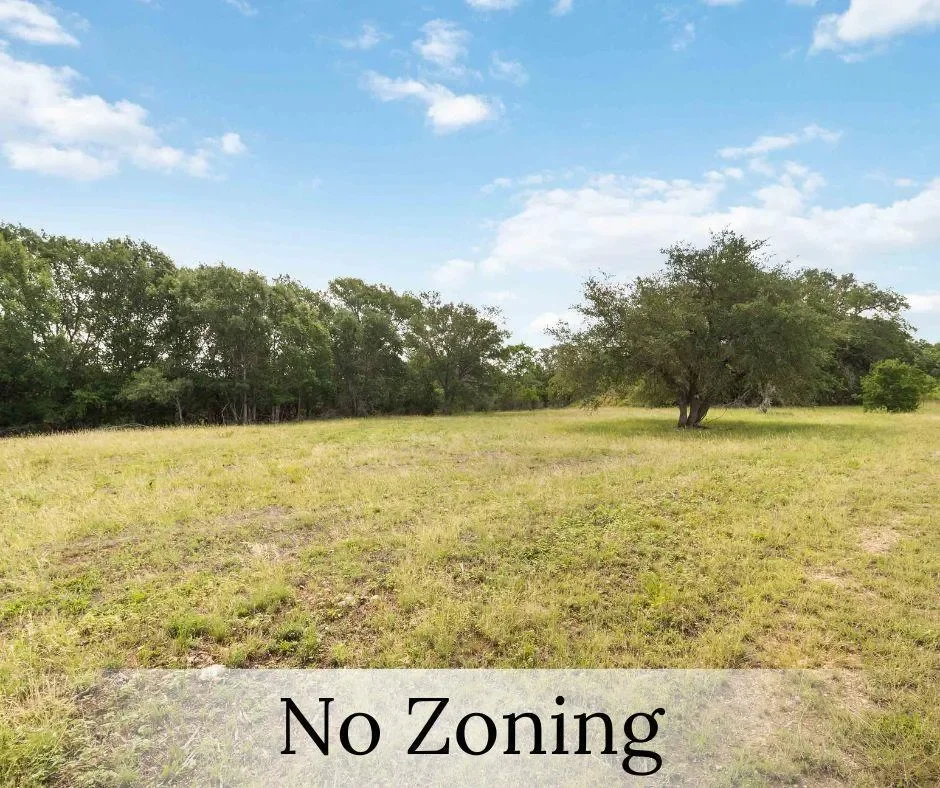 227 Henderson LN, Lockhart, Texas, United States. - Photo 3