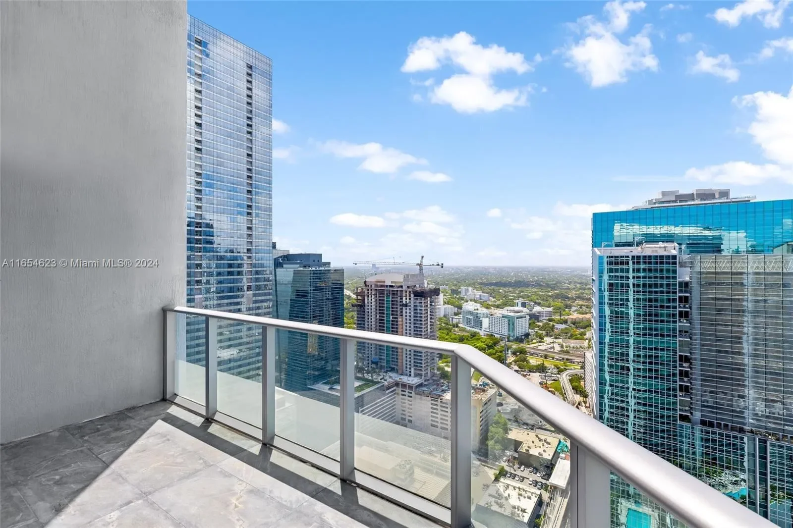 1300 Brickell Bay Dr, #PH4400, Miami, Florida, United States. - Photo 17