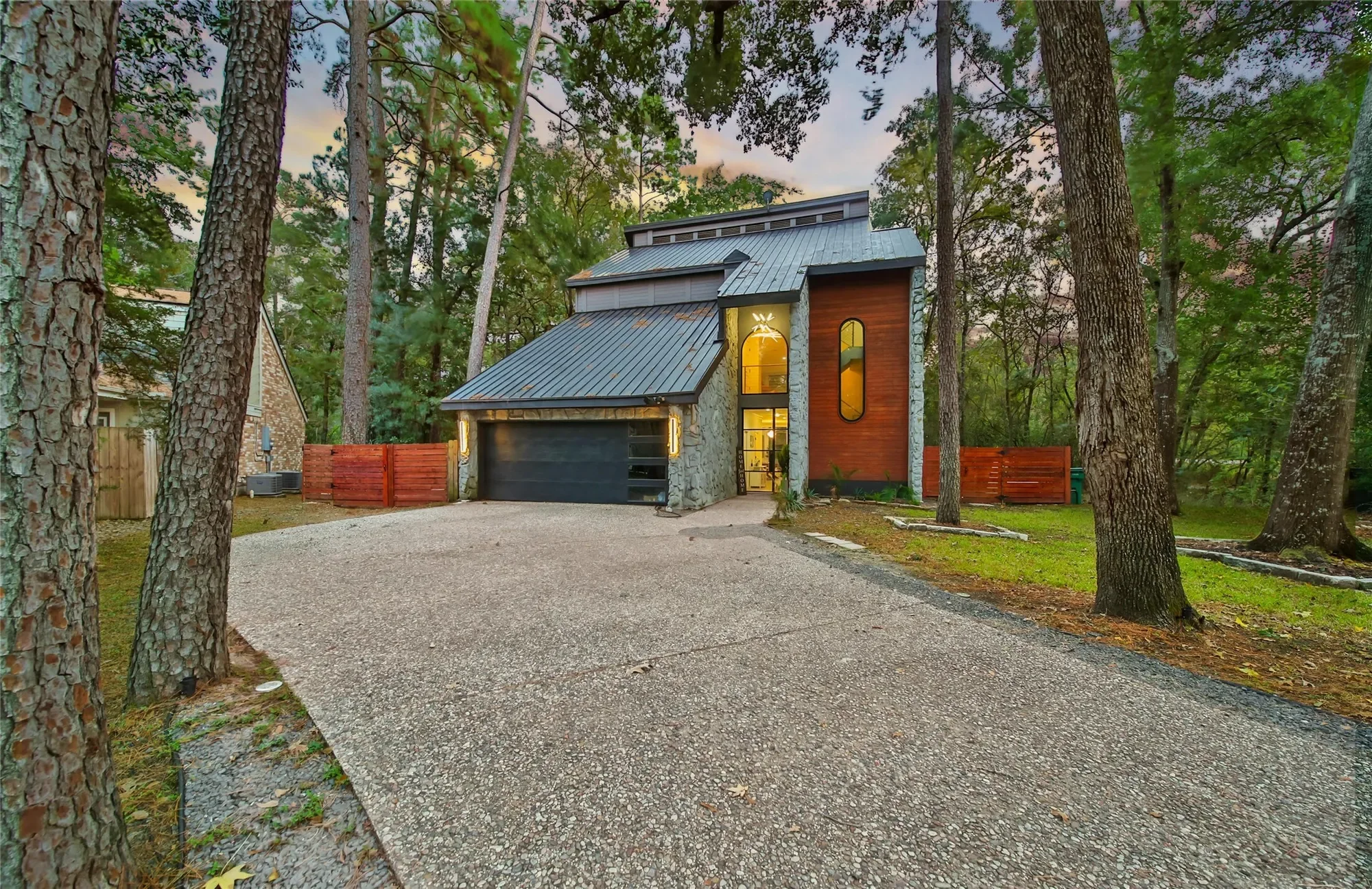 140 S Timber Top Drive, Spring, TX 77380, Spring, Texas, United States. - Hero Image