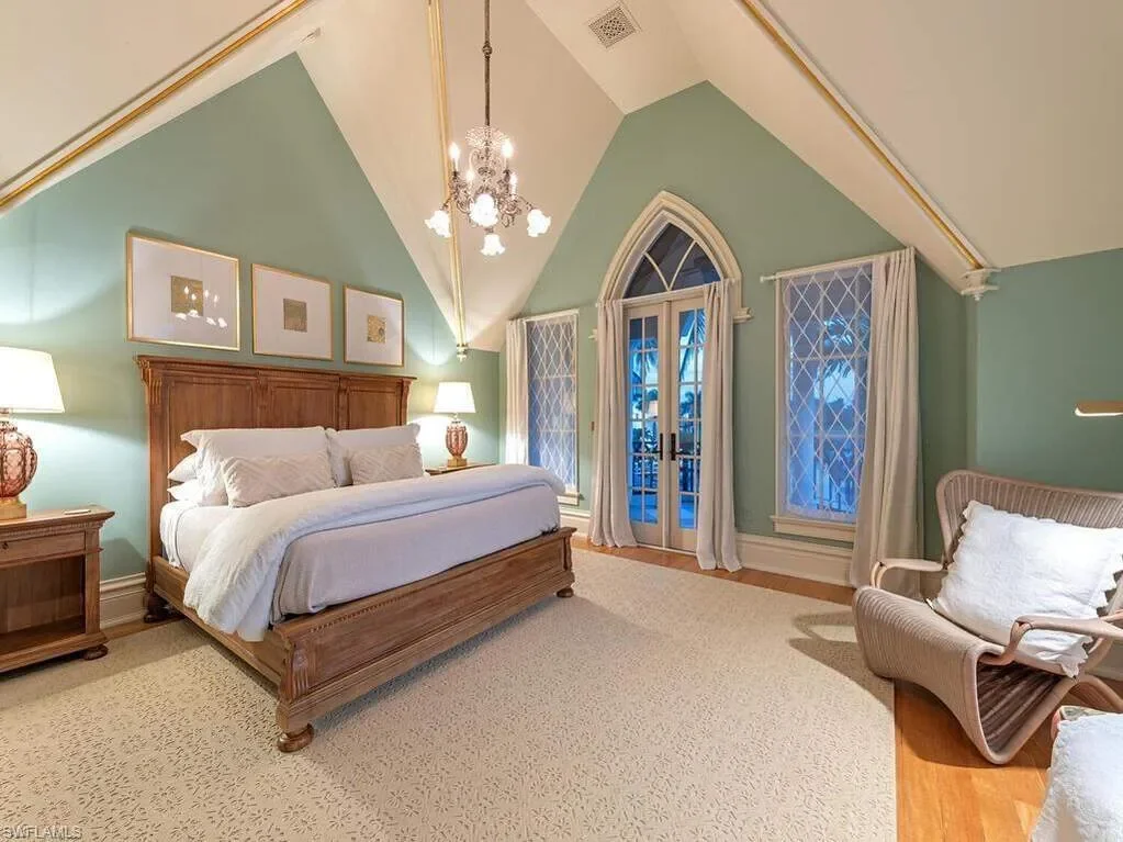730 21st AVE, Naples, FL, 34102, USA, Naples, Florida, United States. - Photo 30