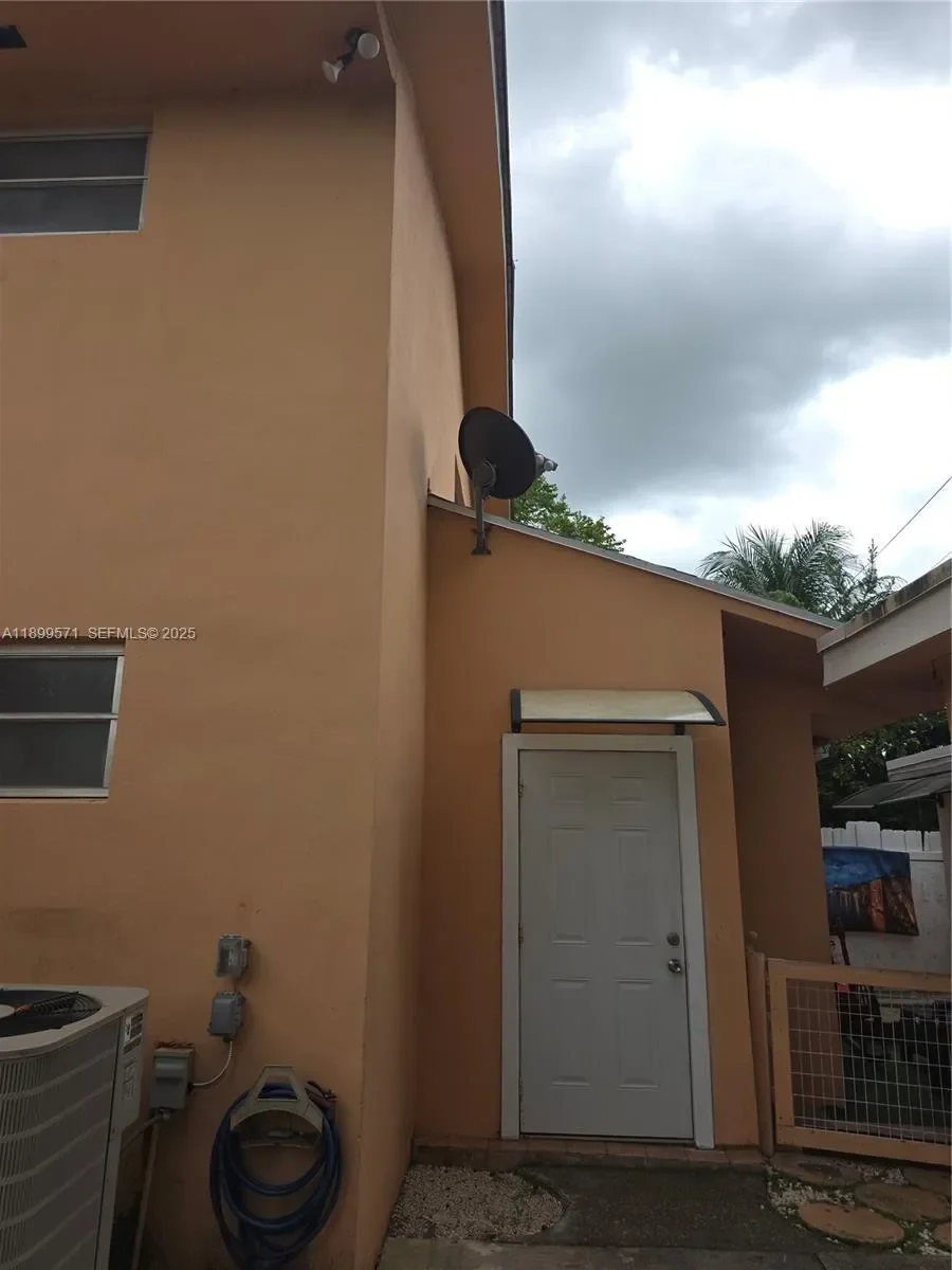 250 NW 63rd Ct, Miami, Florida, United States. - Photo 20