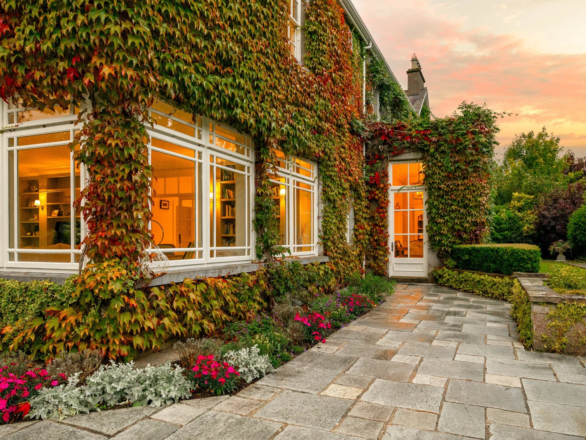 Exterior photo 11