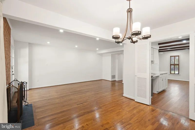5443 RICHENBACHER AVE, Alexandria, Virginia, United States. - Photo 43