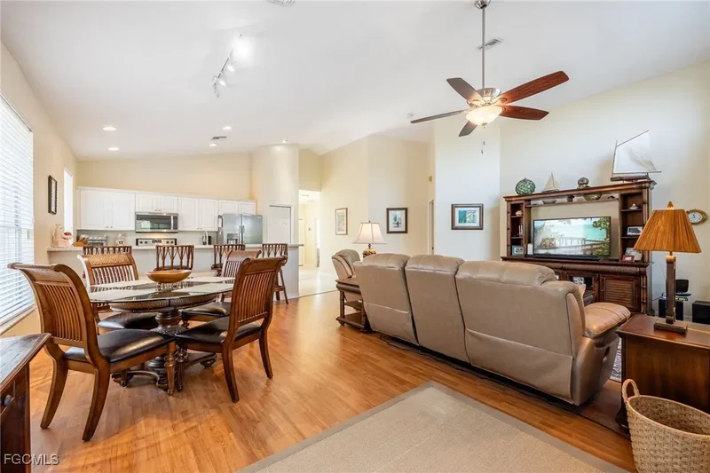 12206 Siesta Drive, Fort Myers Beach, FL 33931, Fort Myers Beach, Florida, United States. - Photo 16