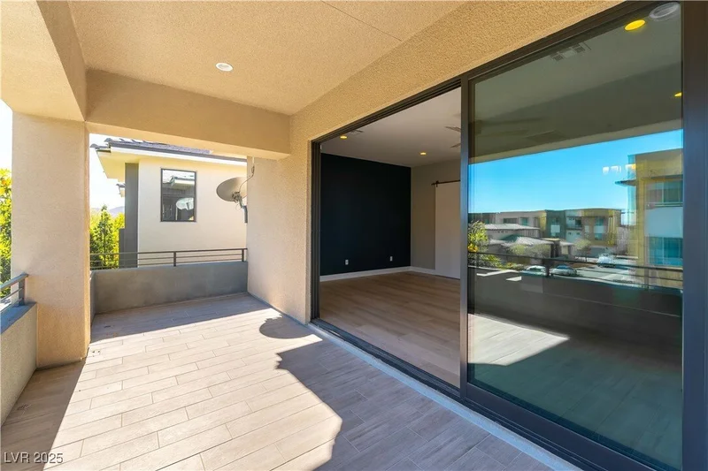 20 Garden Rain Drive, Las Vegas, Nevada, United States. - Photo 41