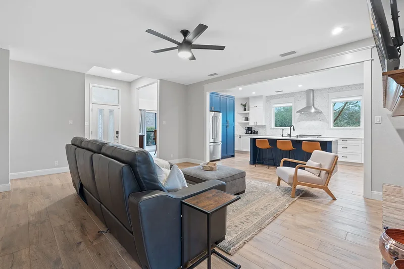 3300 Lost Oasis Hollow , Austin, TX 78739, Austin, Texas, United States. - Photo 18