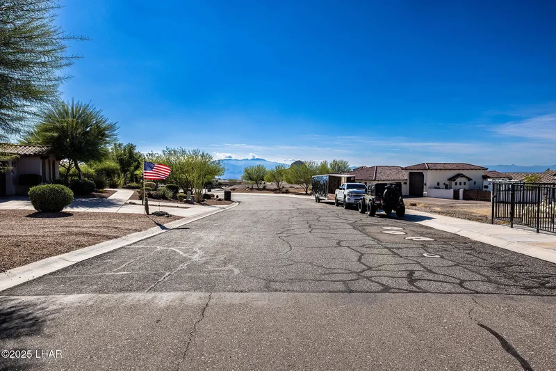 6030 Circula De Hacienda, Lake Havasu City, AZ 86406, Lake Havasu City, Arizona, United States. - Photo 59