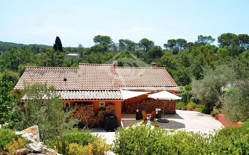 Roquefort-les-Pins Villa