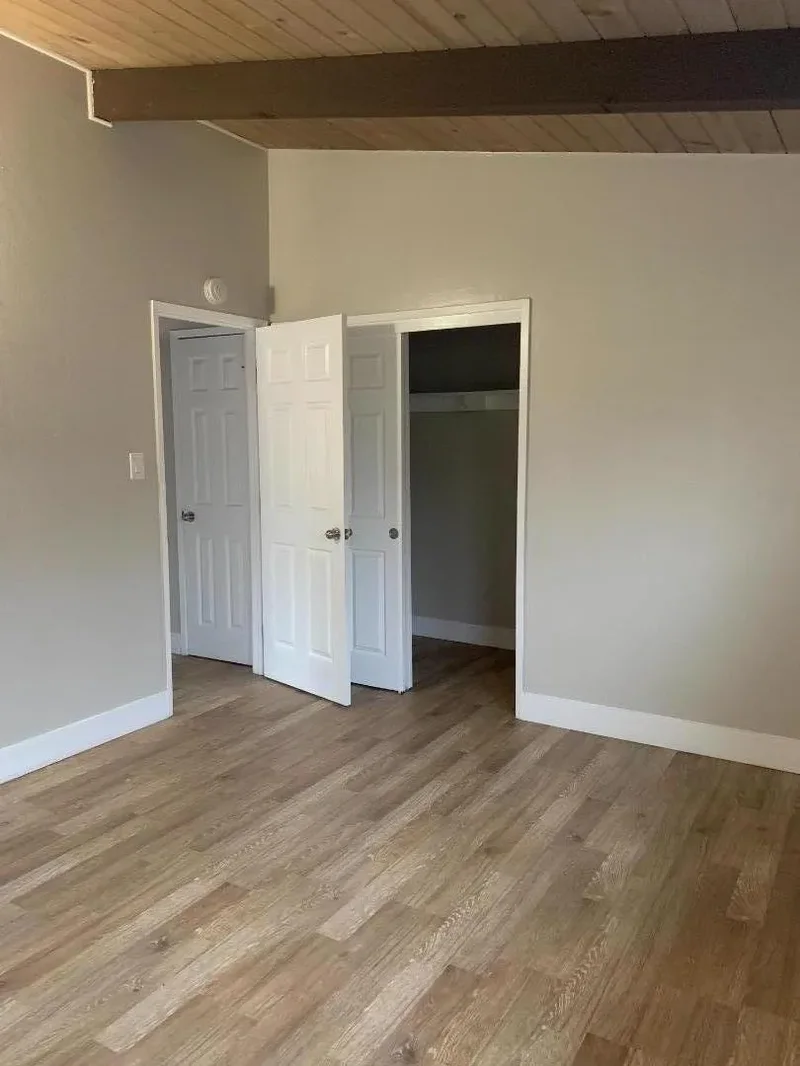 739 N Amphlett Boulevard, San Mateo, California, United States. - Photo 4
