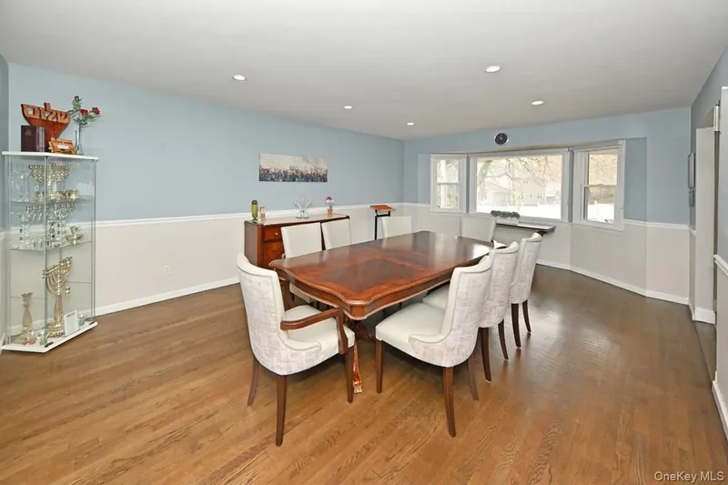 25 Flint Drive, Spring Valley, NY 10977, Spring Valley, NY, United States. - Photo 3