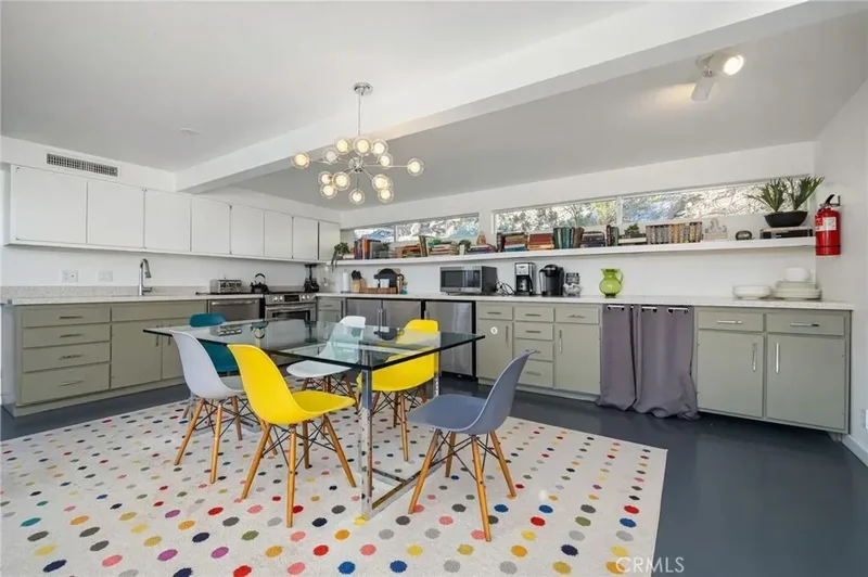 2499 S Palm Canyon, Palm Springs, California, United States. - Photo 18
