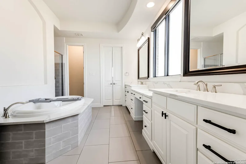 8027 Vanity Hill, San Antonio, TX 78256, San Antonio, Texas, United States. - Photo 5