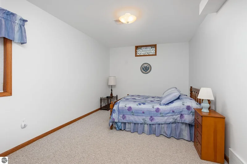 5685 Shirley Ann Drive, Harrison, MI 48625, Harrison, Michigan, United States. - Photo 58