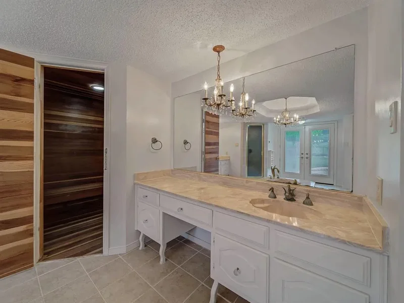907 Red Oak Creek Drive, Ovilla, TX 75154, Red Oak, Texas, United States. - Photo 14