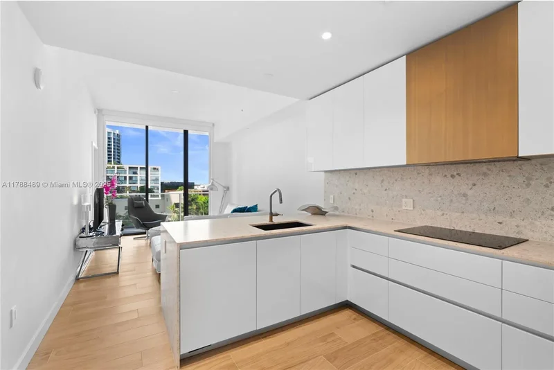 2678 Tigertail Ave 615, Miami, Florida, United States. - Photo 18