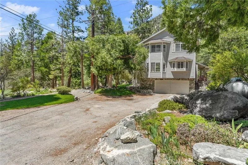 41560 Alder Drive, Forest Falls, CA 92339, Forest Falls, California, United States. - Photo 42