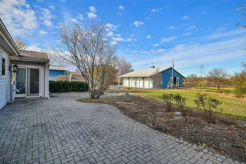 42W420 Campton Hills Road, Kaneville, Illinois, United States. - Photo 32