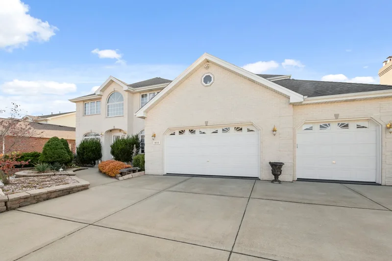 8113 Blarney Road, Tinley Park, IL 60477, Tinley Park, Illinois, United States. - Photo 4