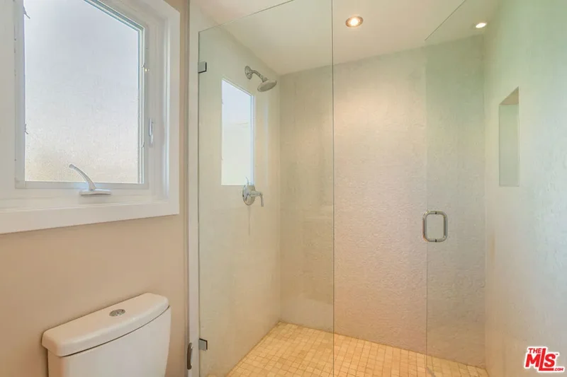11770 Pacific Coast Highway Q, Malibu, California, United States. - Photo 42