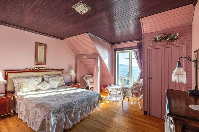 230 Rue Richelieu, La Malbaie, QC G5A2W7, La Malbaie, Quebec, Canada. - Photo 35