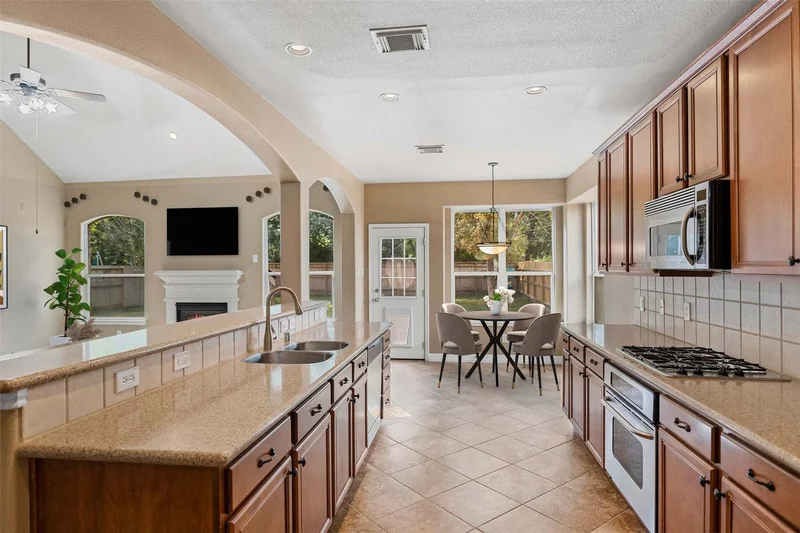 12835 Bedford Falls Drive, Cypress, TX 77429, Houston, Texas, United States. - Photo 9