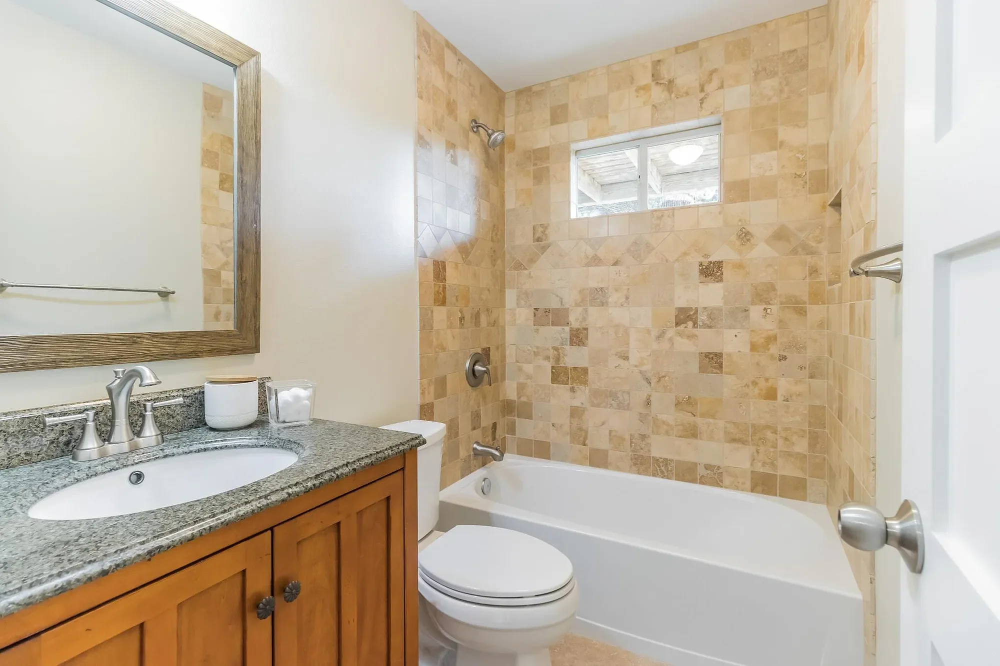 25201 & 25203 Lakeview DR, Spicewood, Texas, United States. - Photo 13