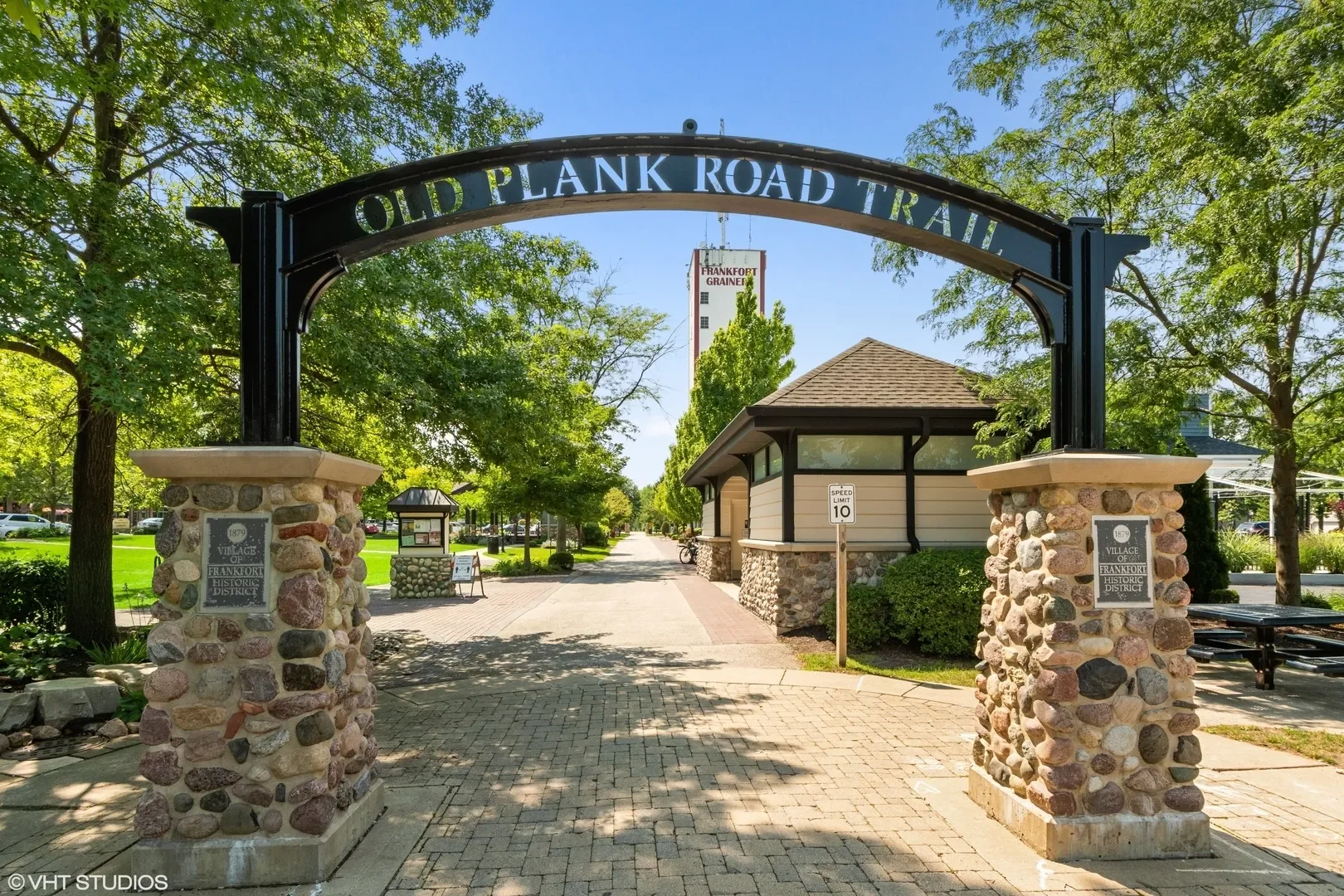 9724 Folkers Drive, Frankfort, Illinois, United States. - Photo 9