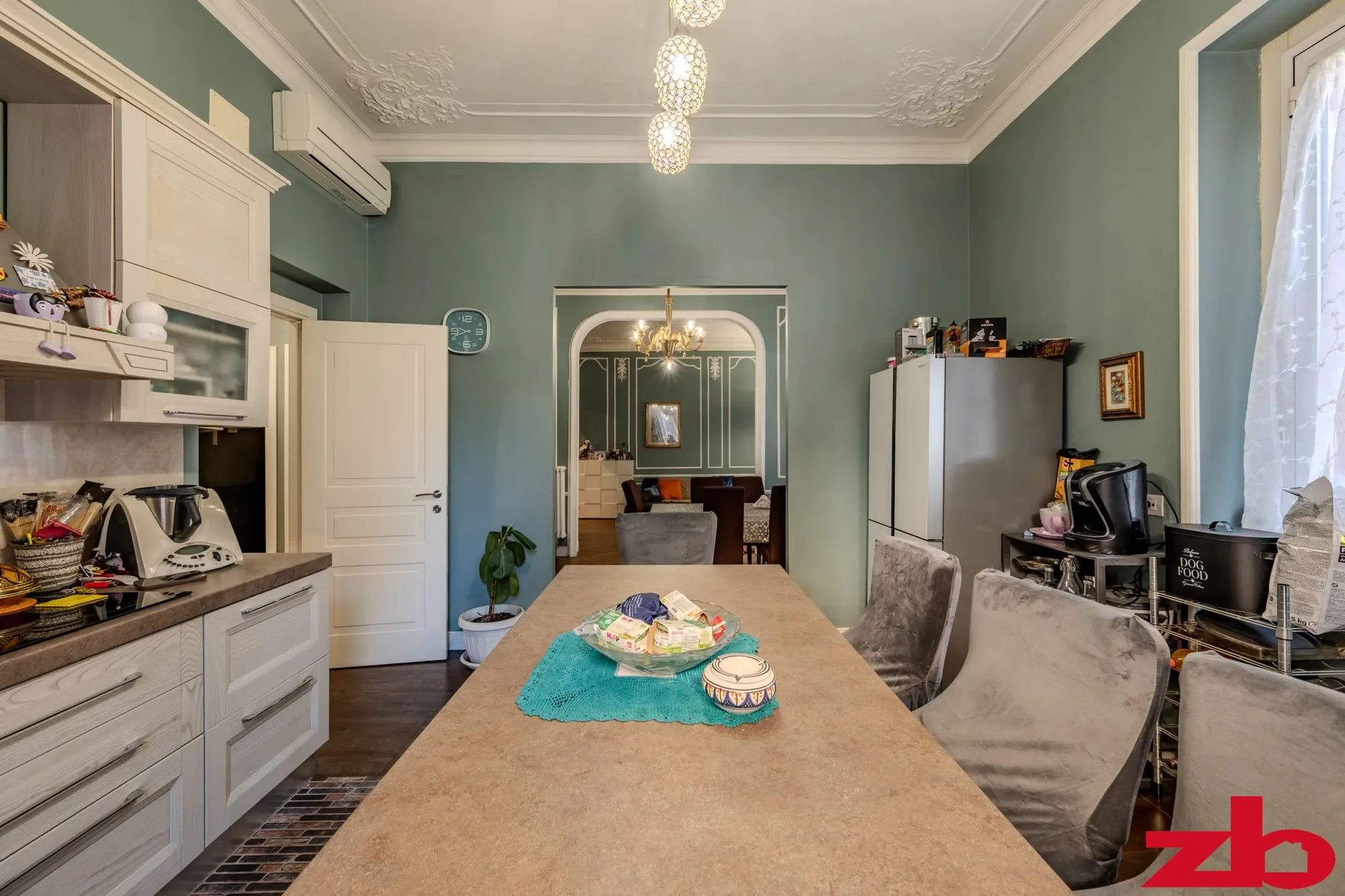 Gallery photo 3