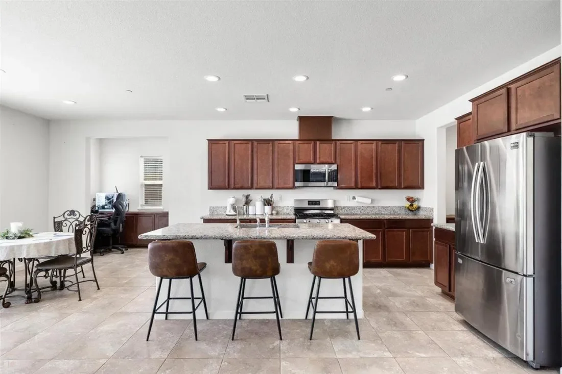 21232 Grapevine Drive, Patterson, California, United States. - Photo 12