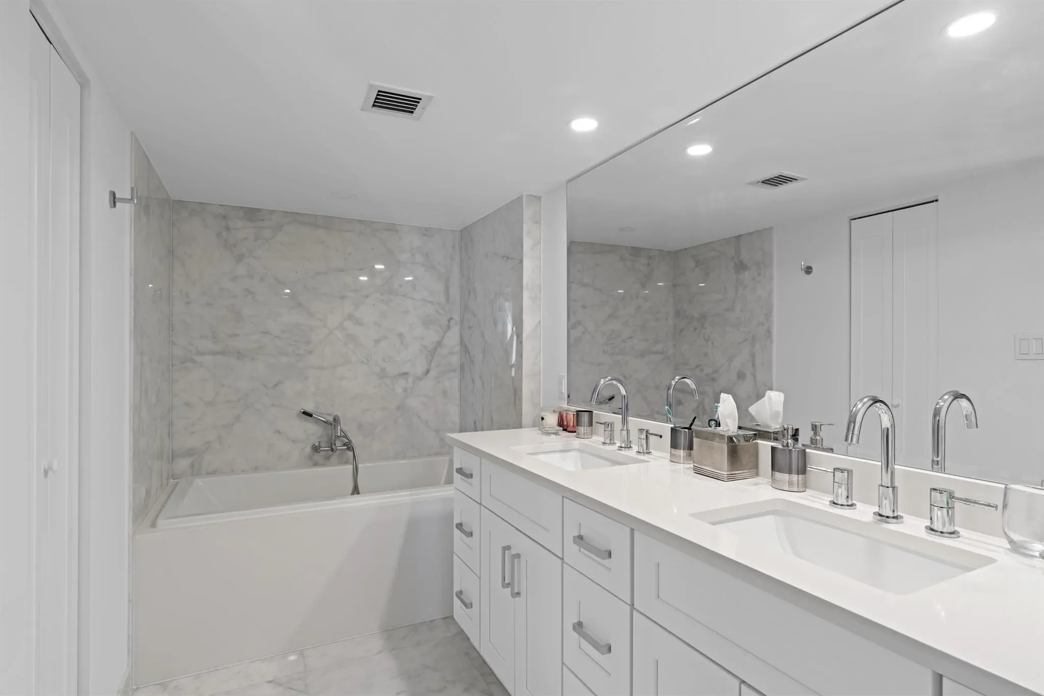 5380 N Ocean Drive 10d, Riviera Beach, Florida, United States. - Photo 15