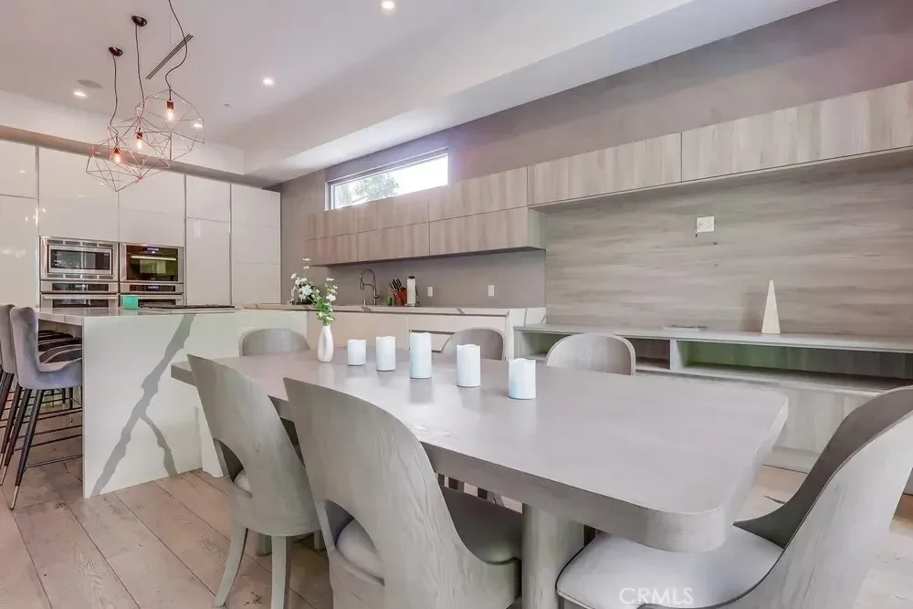 737 N Cherokee Avenue, Los Angeles, California, United States. - Photo 12