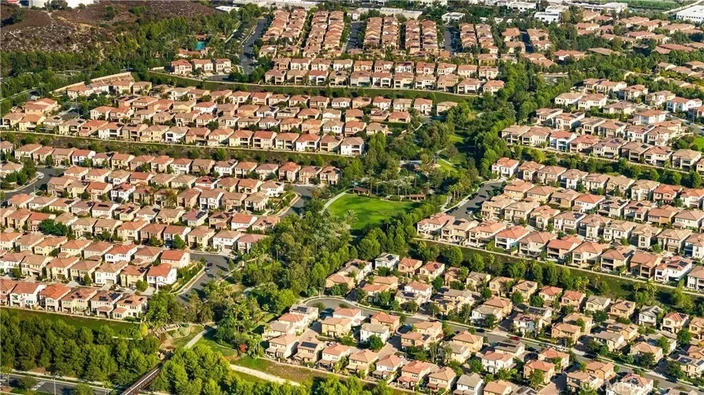 32 Goldenrod, Lake Forest, California, United States. - Photo 59