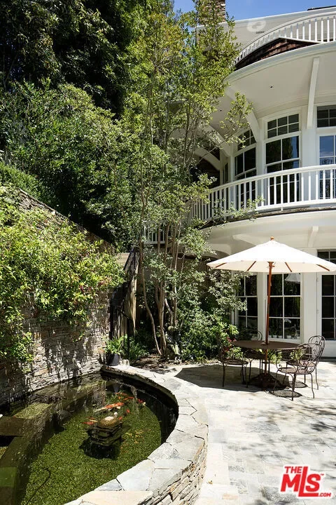 2041 Mandeville Canyon Road, Los Angeles, California, United States. - Photo 39