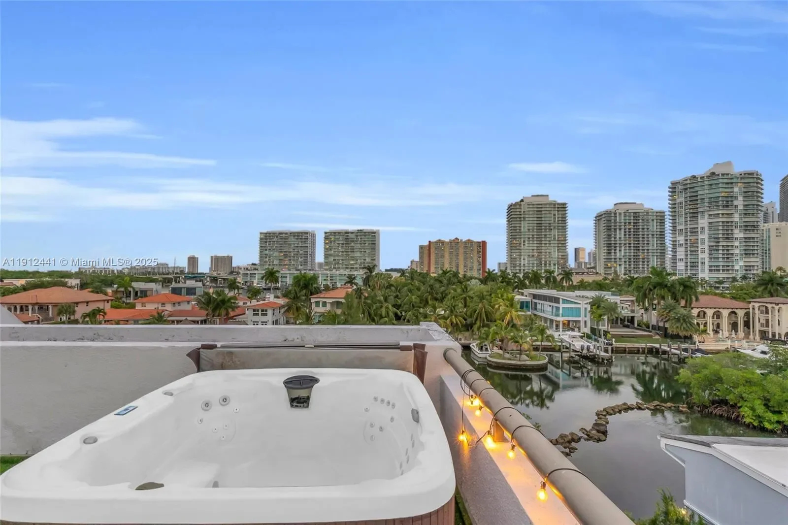 355 Poinciana Dr 1130, Golden Beach, Florida, United States. - Photo 11