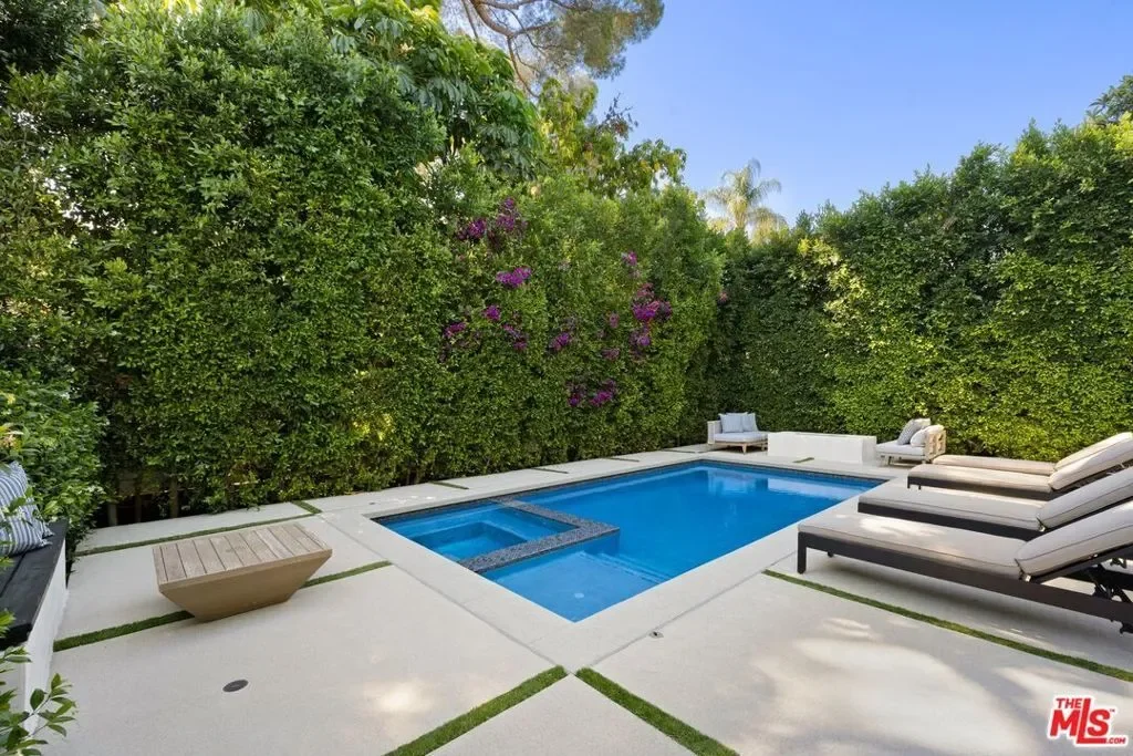 15125 Valley Vista Boulevard, Los Angeles, California, United States. - Photo 12