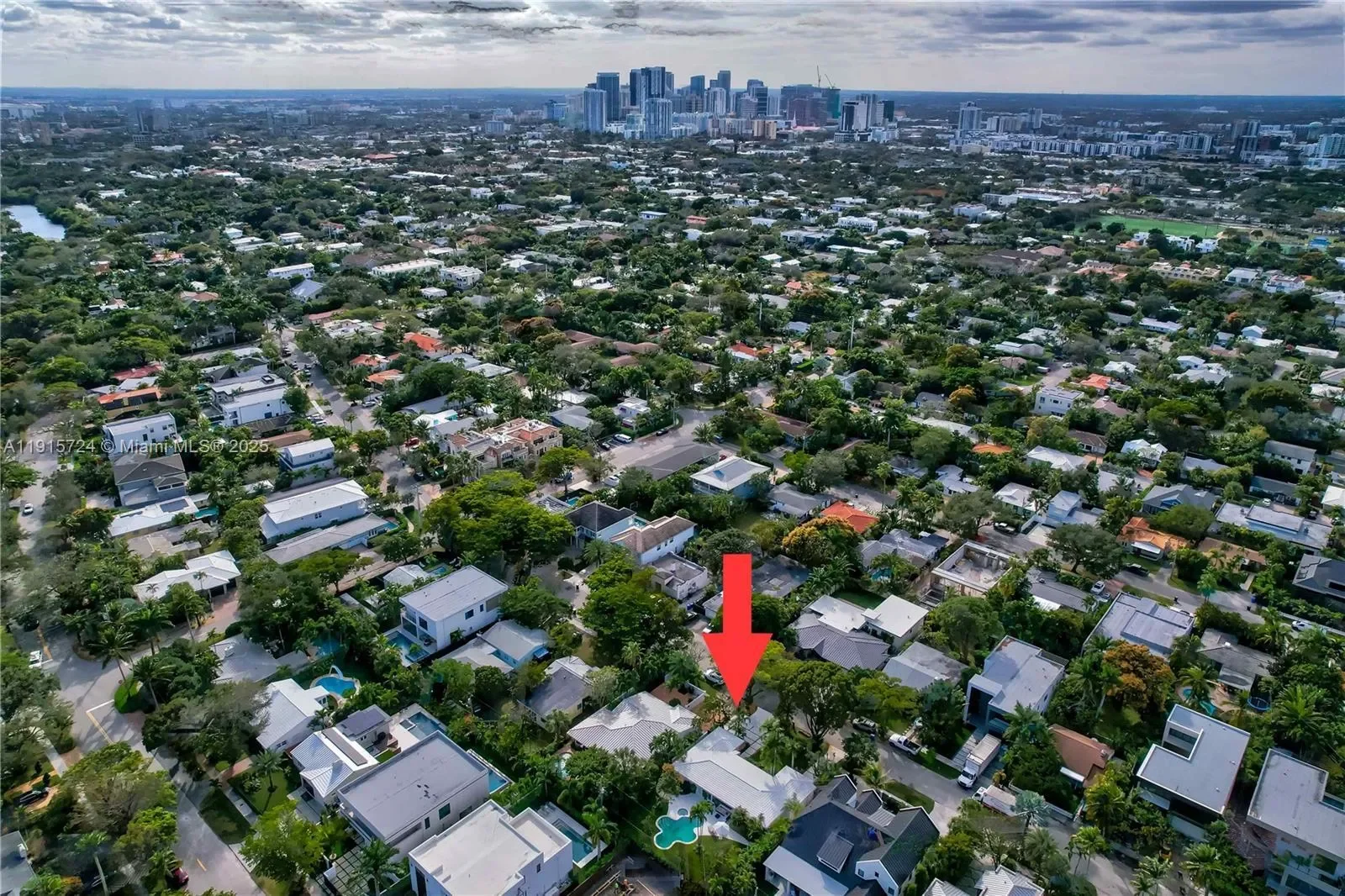 726 NE 17th Way, Fort Lauderdale, Florida, United States. - Photo 37