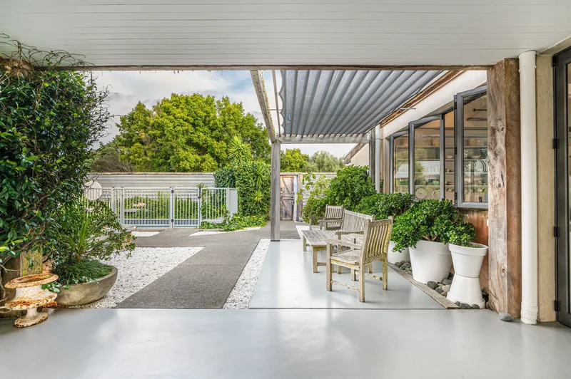 155 Nick Johnstone Drive, Waiheke Island, AUK, Waiheke Island, Auckland, New Zealand. - Photo 11
