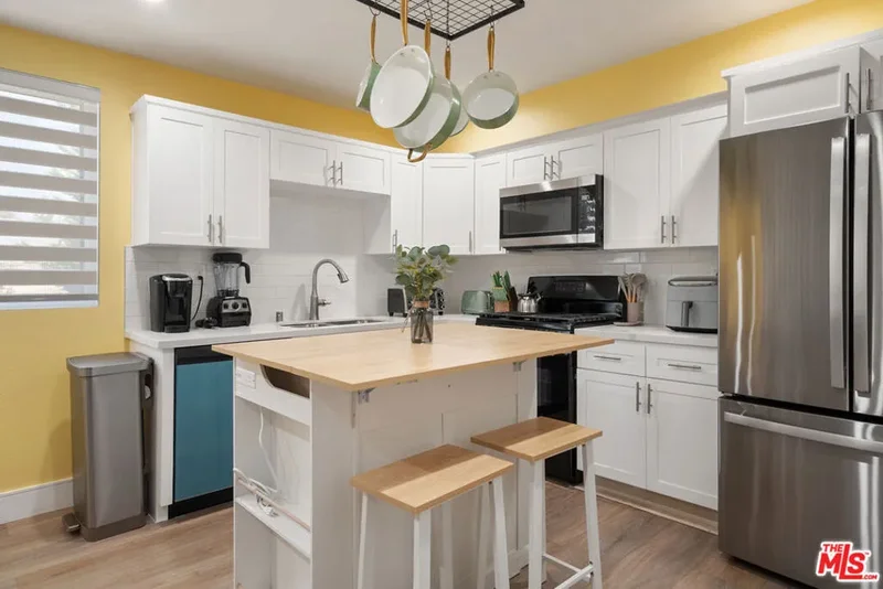 1341 N Mariposa Avenue, Los Angeles, California, United States. - Photo 18