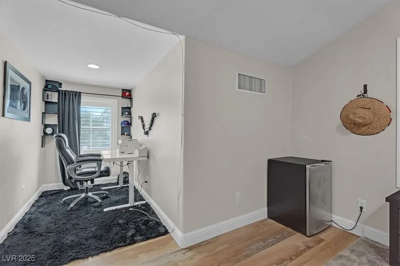7239 Abbeville Meadows Avenue, Las Vegas, Nevada, United States. - Photo 58