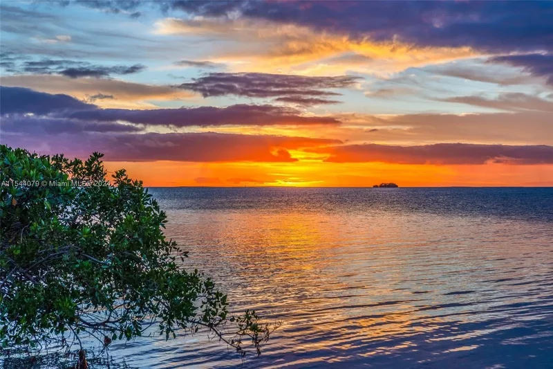 94100 Overseas Hwy, Key Largo, Florida, United States. - Photo 61