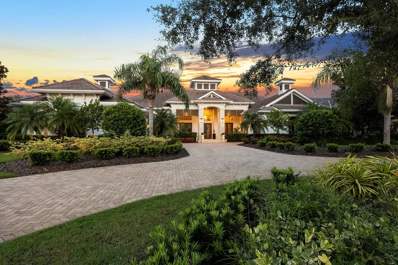 8009 Bounty Lane, Bradenton, FL 34202, Bradenton, Florida, United States. - Photo 6