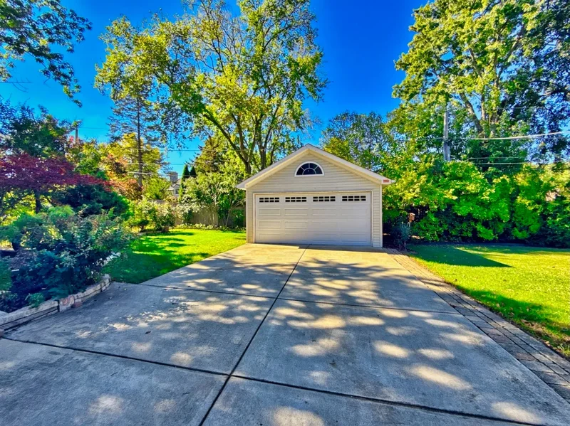 1326 Sherwood Road, Highland Park, IL 60035, Highland Park, Illinois, United States. - Photo 45