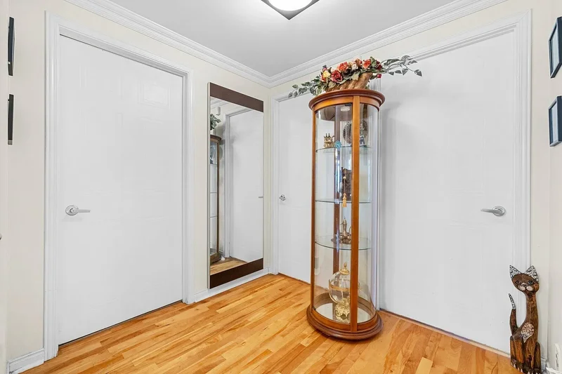 791 Rue de la Commune E., Apt. 111, Montreal, QC H2Y4E2, Montreal, Quebec, Canada. - Photo 26
