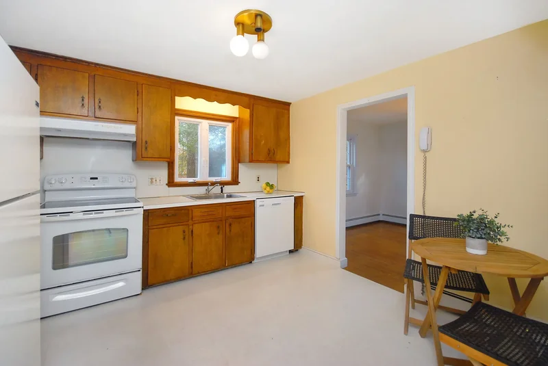 70 Hillside Ave , Concord, MA 01742, Concord, Massachusetts, United States. - Photo 26