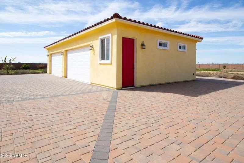 24235 W Pinnacle Vista Drive, Witmann, AZ 85361, Wittmann, Arizona, United States. - Photo 15